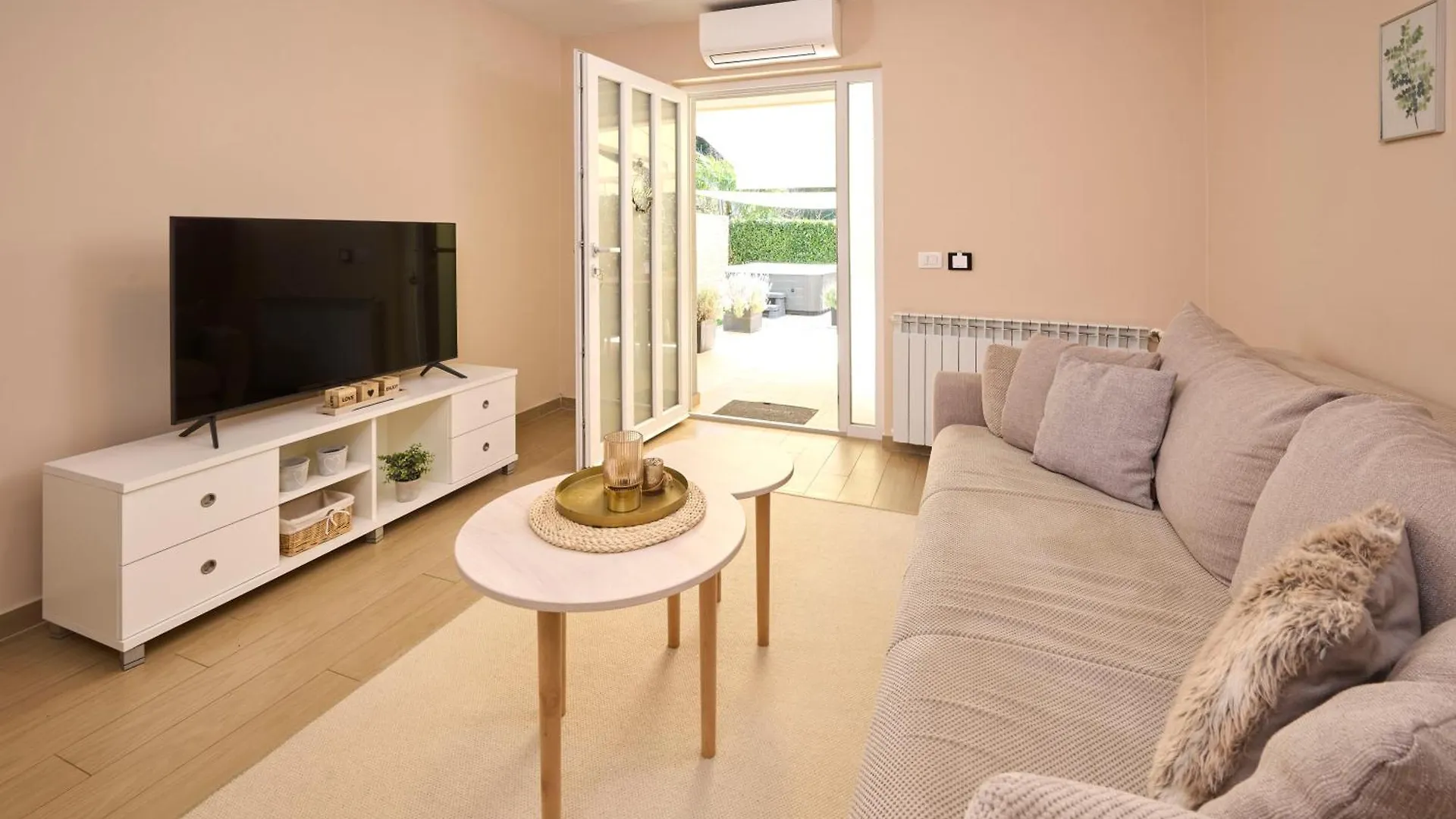 Apartments Martello Garden 0*, Porec